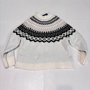 Universal Thread Black and Cream Turtleneck Sweater